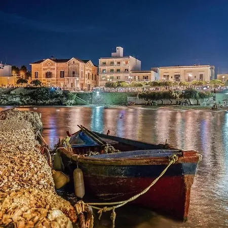 Volta Al Centro Via Padreterno アパート *