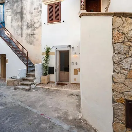 Volta Al Centro Via Padreterno ナルド